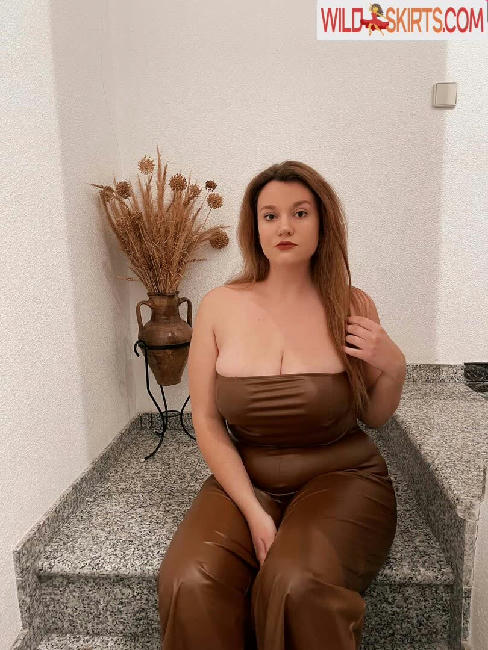 Carmen Curvy / carmen_curvy nude OnlyFans, Instagram leaked photo #28