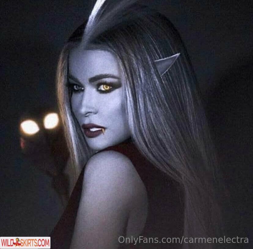 CarmenElectra nude leaked photo #22