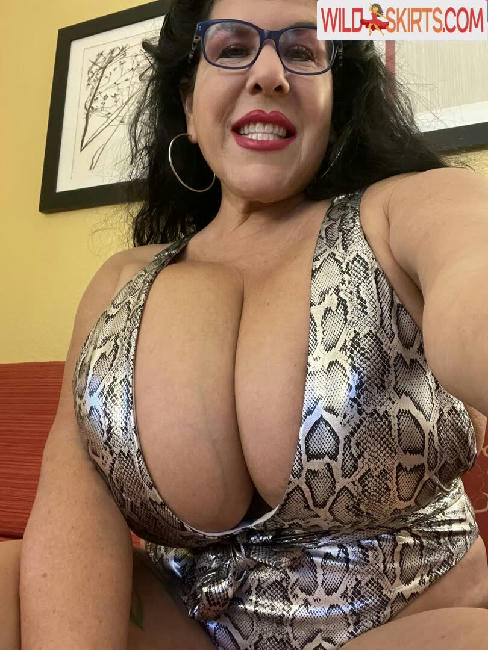 Carol Foxxx / CarollFoxx / Xratedwife nude OnlyFans, Instagram leaked photo #2