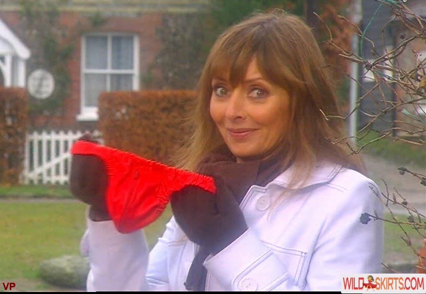 Carol Vorderman nude leaked photo #297