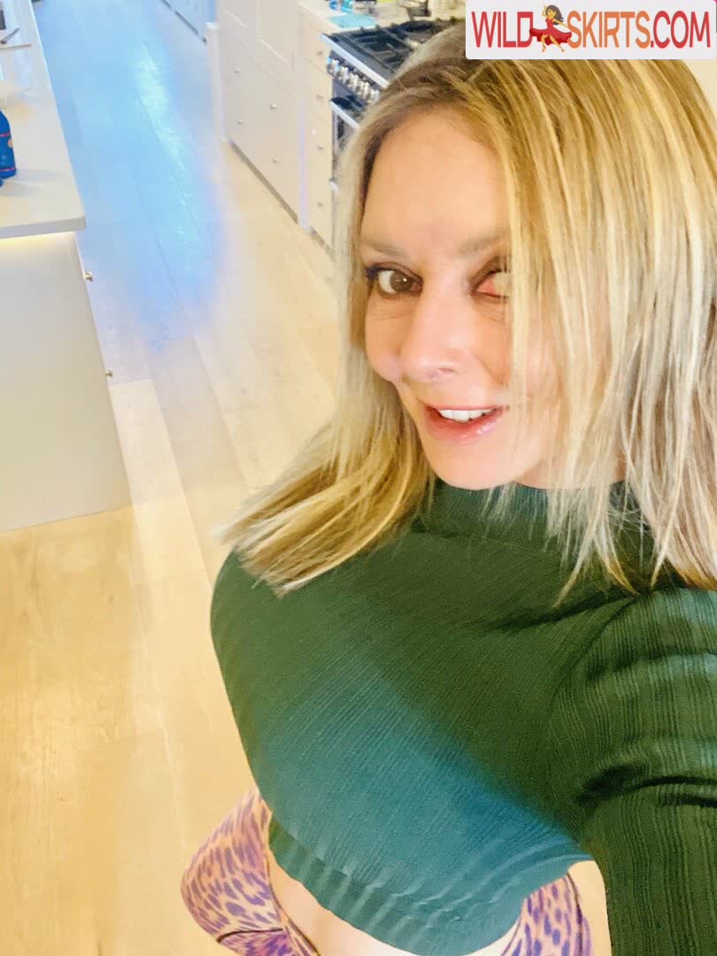 Carol Vorderman / carolvorders nude Instagram leaked photo #2