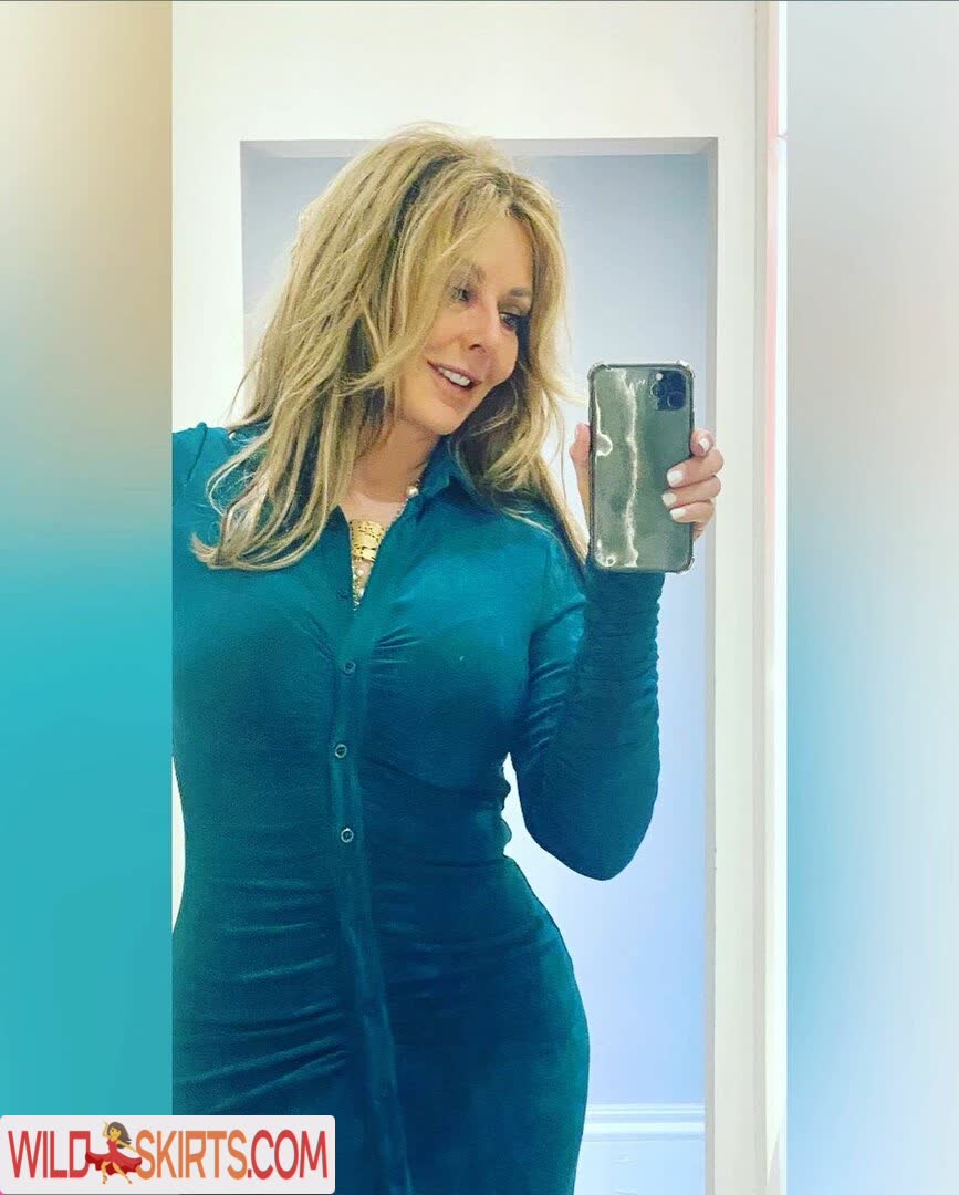 Carol Vorderman / carolvorders nude Instagram leaked photo #8