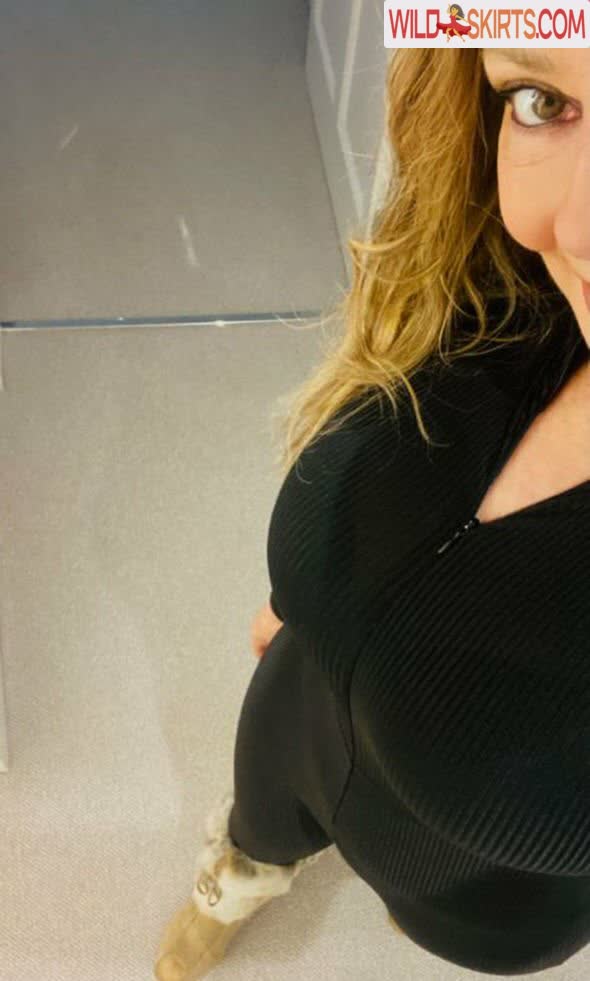 Carol Vorderman / carolvorders nude Instagram leaked photo #3