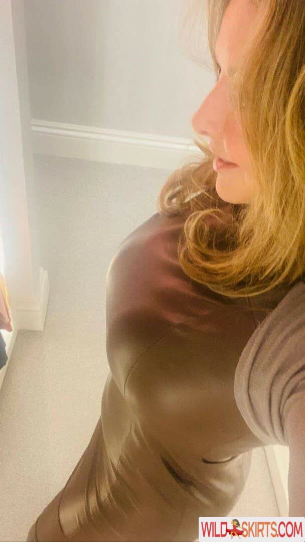 Carol Vorderman / carolvorders nude Instagram leaked photo #15