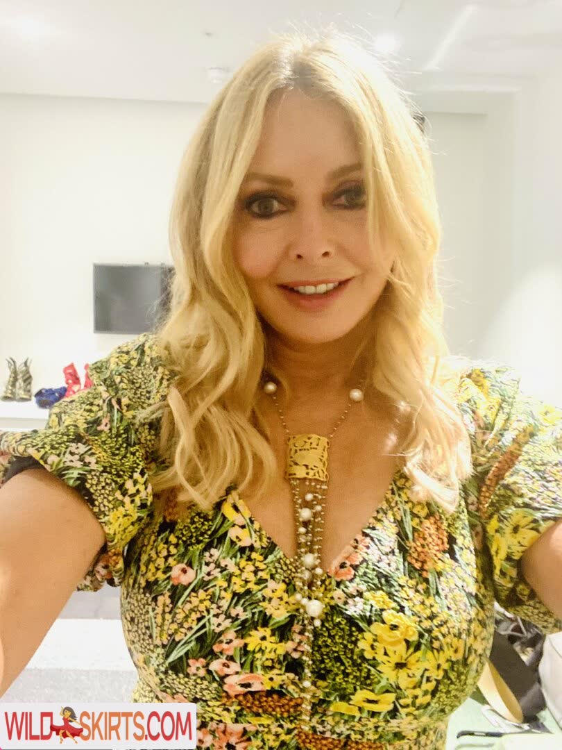 Carol Vorderman / carolvorders nude Instagram leaked photo #17