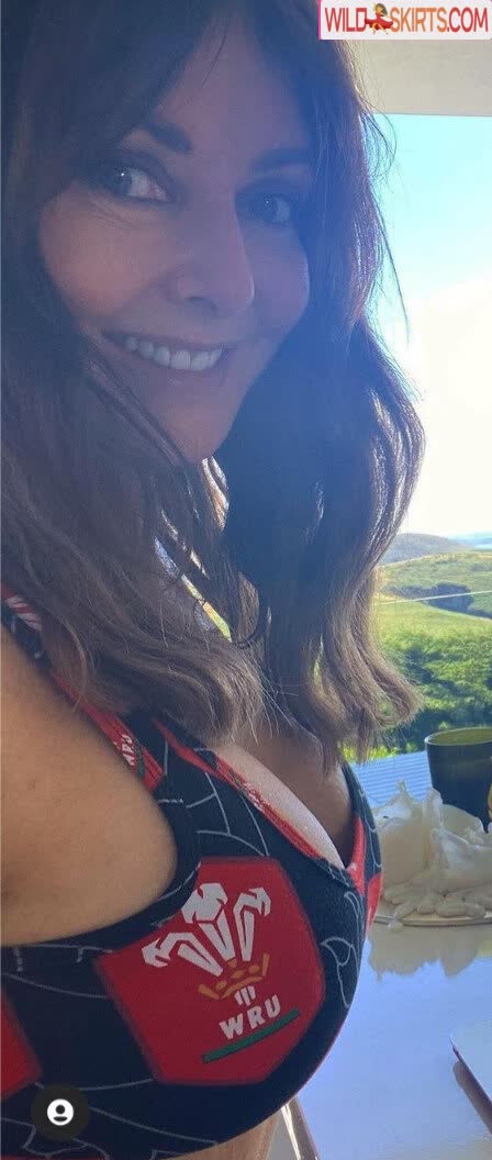 Carol Vorderman / carolvorders nude Instagram leaked photo #5