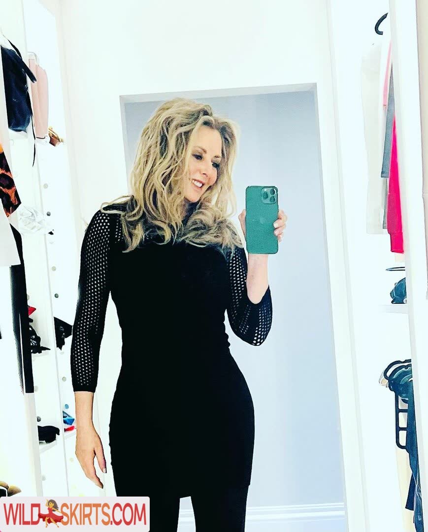 Carol Vorderman / carolvorders nude Instagram leaked photo #8