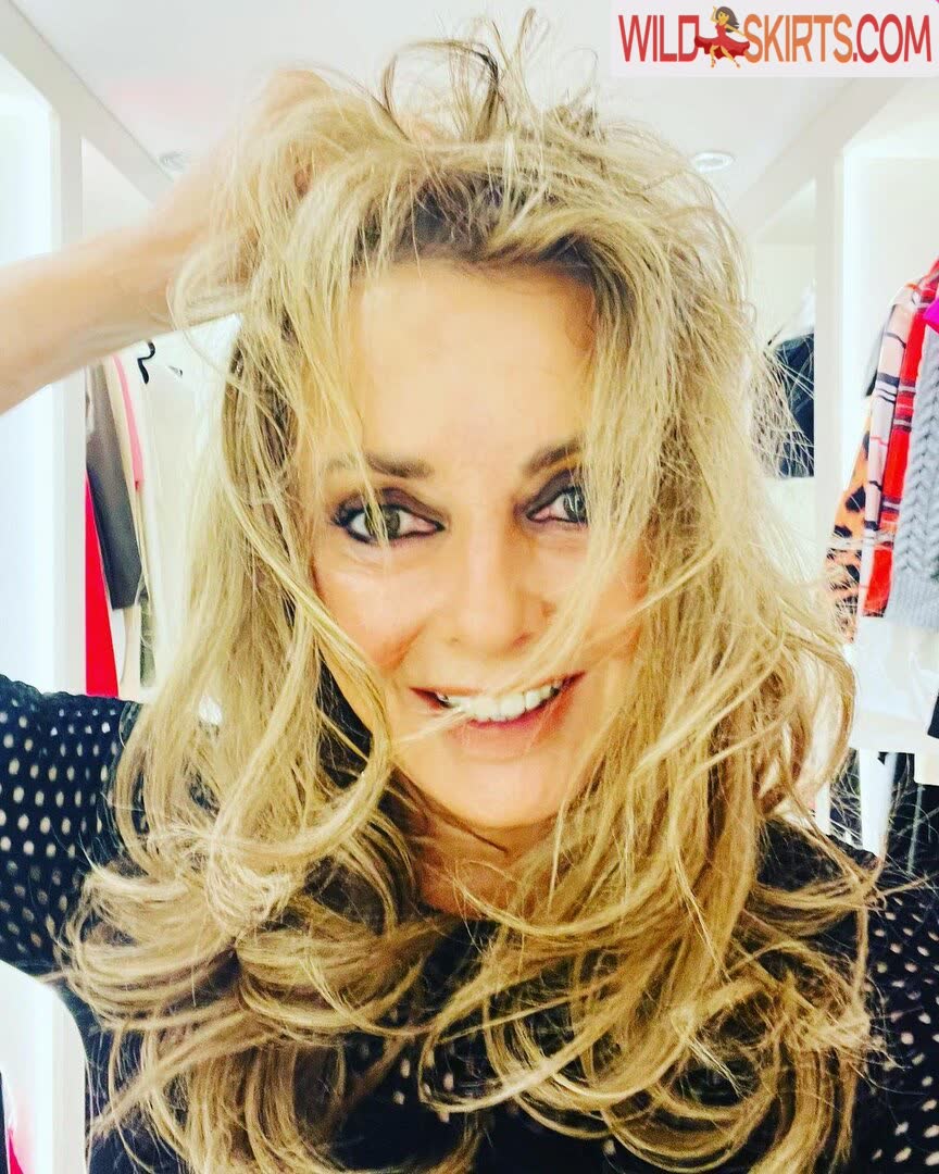 Carol Vorderman / carolvorders nude Instagram leaked photo #6