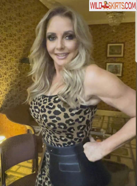 Carol Vorderman / carolvorders nude Instagram leaked photo #978