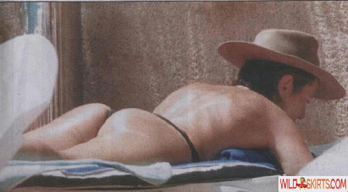 Carol Vorderman / carolvorders nude Instagram leaked photo #156