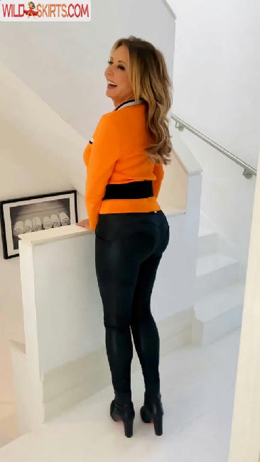 Carol Vorderman / carolvorders nude Instagram leaked photo #379