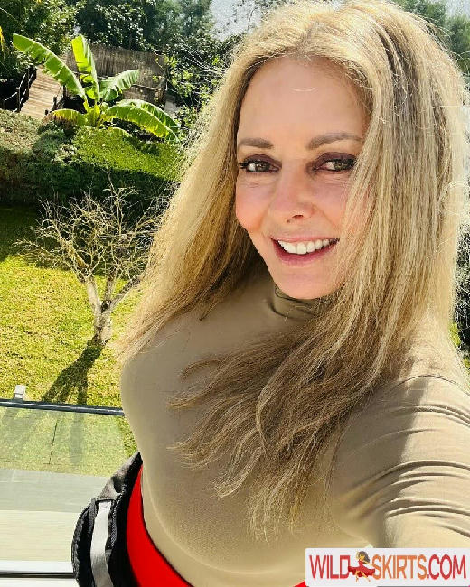 Carol Vorderman / carolvorders nude Instagram leaked photo #344