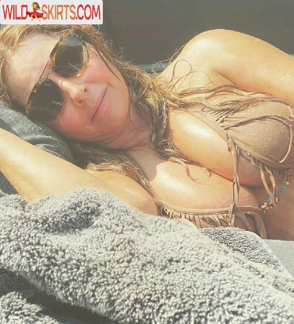 Carol Vorderman / carolvorders nude Instagram leaked photo #541