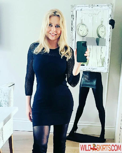 Carol Vorderman / carolvorders nude Instagram leaked photo #444