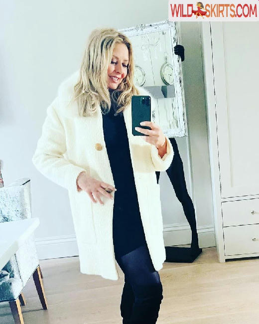 Carol Vorderman / carolvorders nude Instagram leaked photo #422