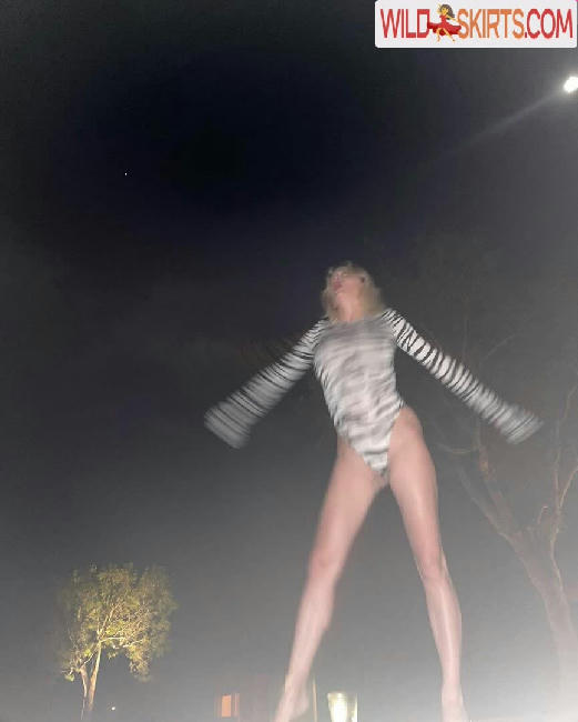 Caroline Vreeland / carolinevreeland / carovreeland nude OnlyFans, Instagram leaked photo #179