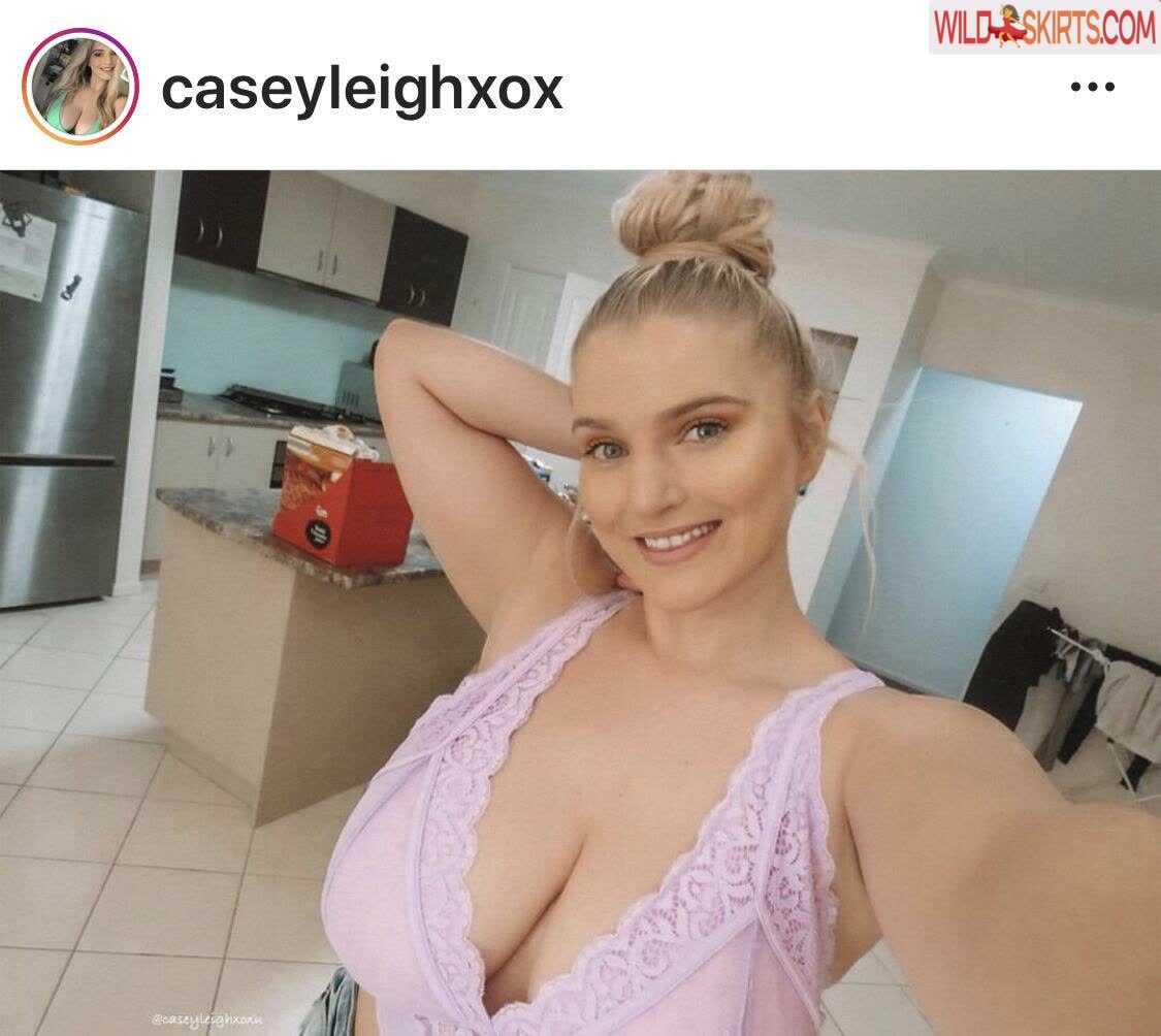 Casey Leigh / Caseyleighxox / carolinababy95 / caseyleighx / theprivatelifeofcasey nude OnlyFans, Patreon, Instagram leaked photo #3