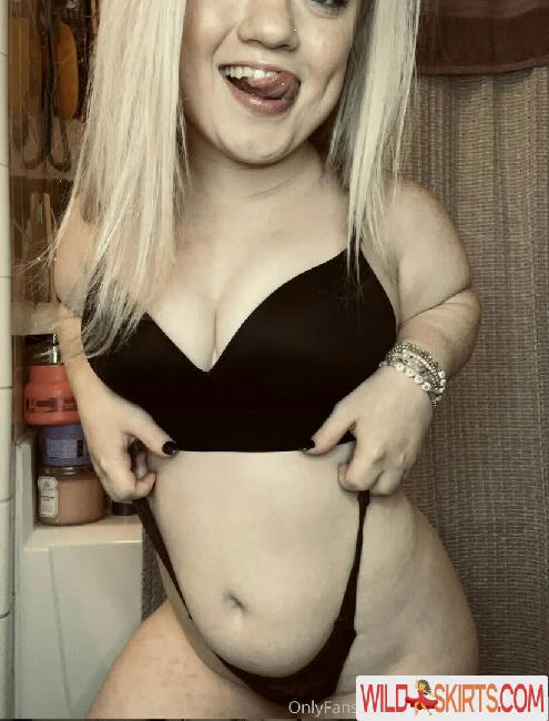 Cassandra Mae Davis / cassandrachilders26 / cassandramaechild nude OnlyFans, Instagram leaked photo #25