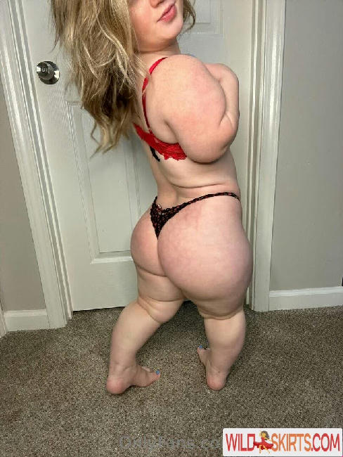 cassandra / cassandrajulliaoff / cassandramaechild / cassiiemelinda nude OnlyFans, Instagram leaked photo #54