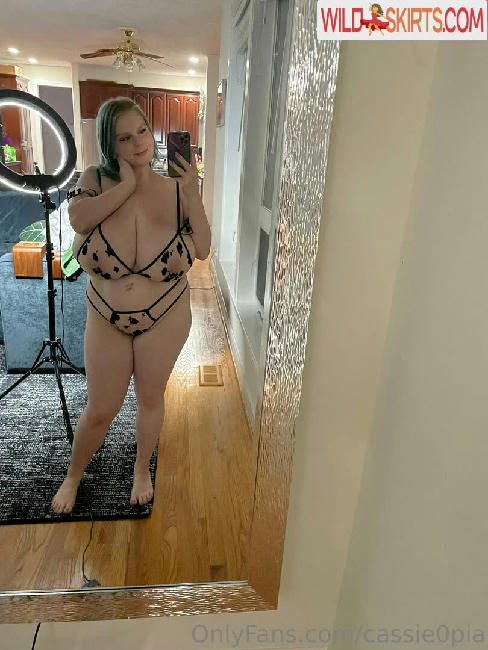 Cassie0pia / cassie0pia / tcassie0pia / therealcassie0pia nude OnlyFans, Instagram leaked photo #100