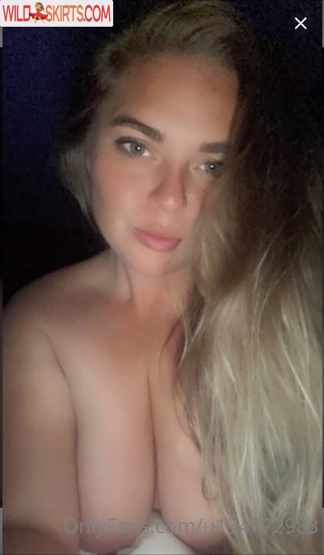 Cecily Chapman / Lyssa Chapmans sister / cecilybeezee / u134772983 nude OnlyFans, Instagram leaked photo #4