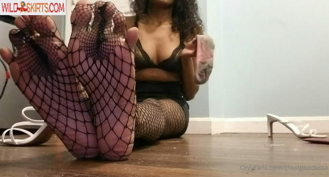 cfootgoddessx / cfootgoddessx / chocolate_foot_goddess nude OnlyFans, Instagram leaked photo #4