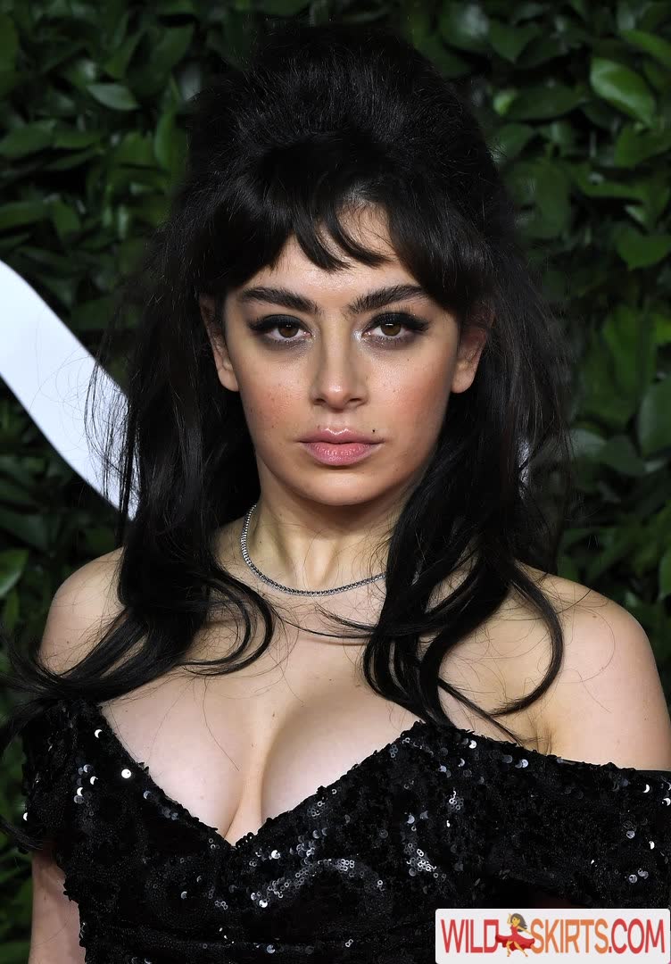 Charli XCX nude leaked photo #24