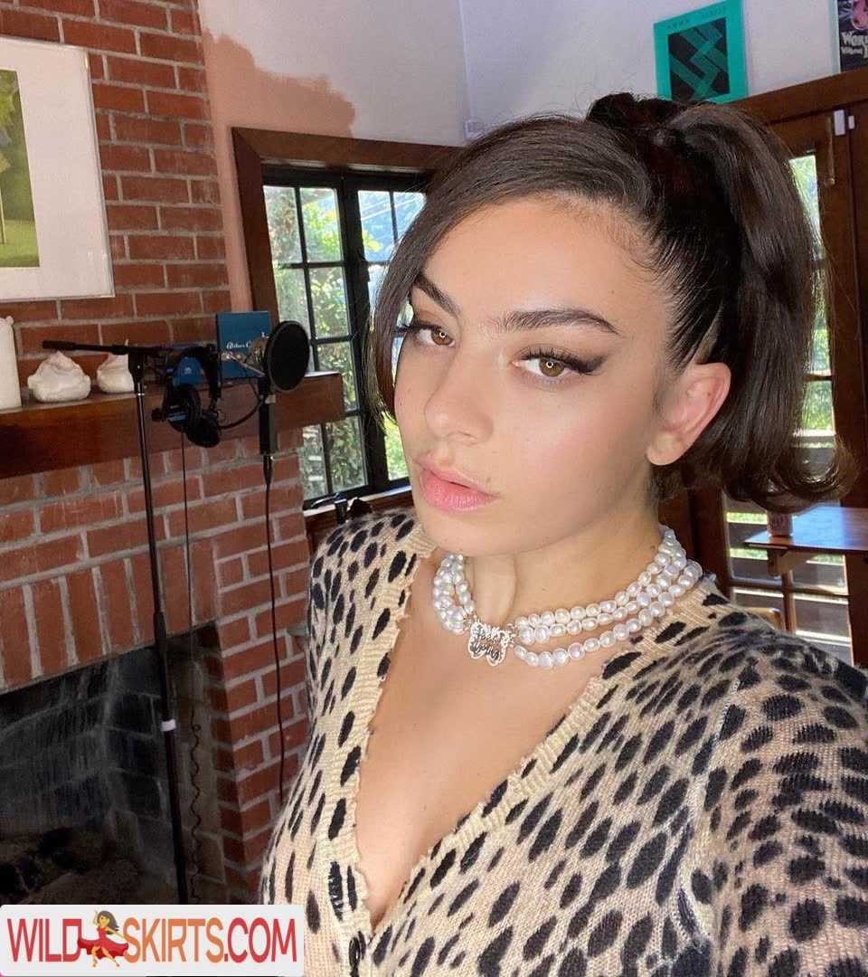 Charli XCX / charli_xcx / charlignarly nude OnlyFans, Instagram leaked photo #3