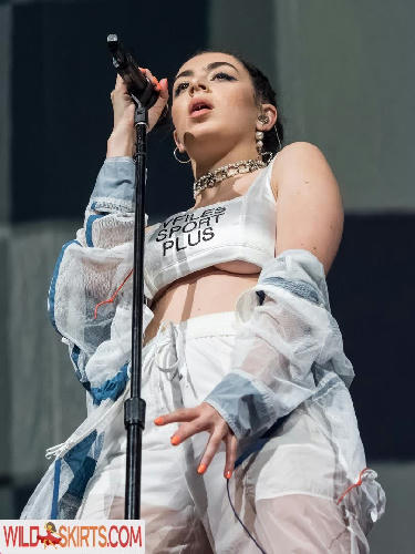 Charli XCX / charli_xcx / charlignarly nude OnlyFans, Instagram leaked photo #247