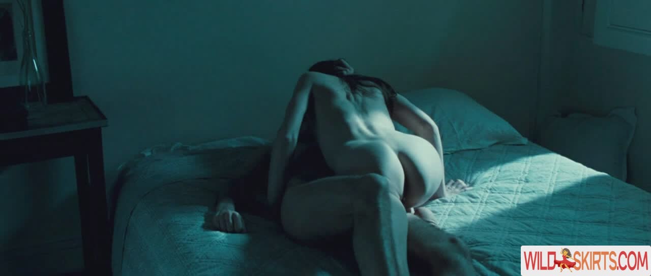 Charlotte Gainsbourg nude leaked photo #3