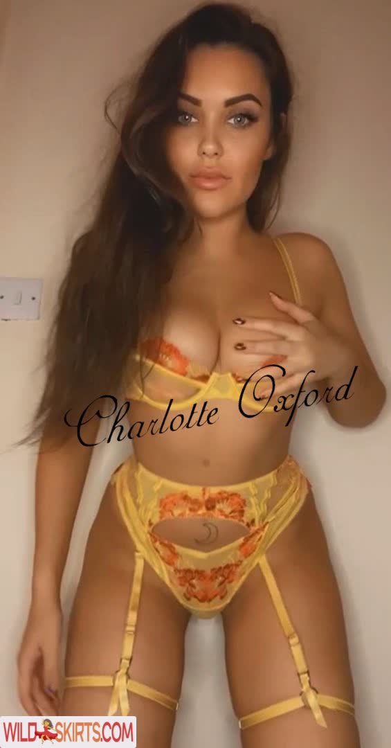 Charlotte Oxford nude leaked photo #3