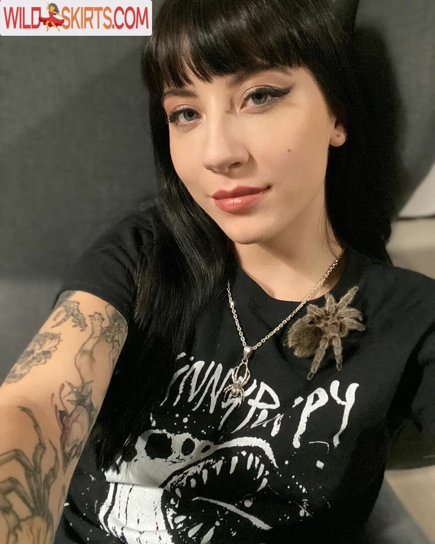 Charlotte Sartre / gothcharlotte nude OnlyFans, Instagram leaked photo #2