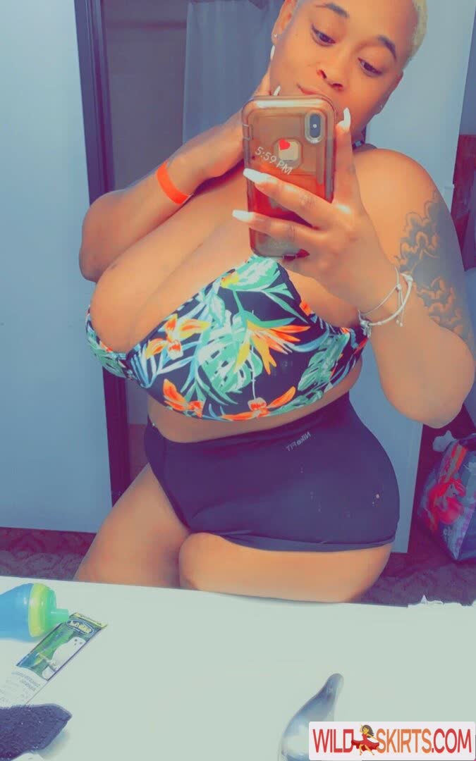 ChellMzDonald / chelld94 / chelle_booo nude OnlyFans, Instagram leaked photo #6