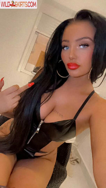 Chelsie Minx / chelsieminxxx / smoking_chelsie nude OnlyFans, Instagram leaked photo #8