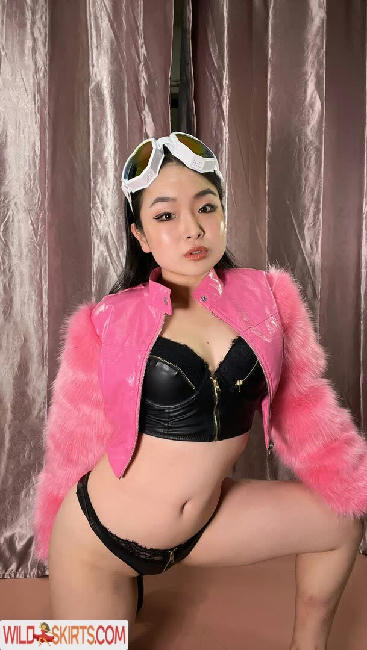 Childish Lina / chibibilina / linadeviljapan / りなんなん nude OnlyFans, Instagram leaked photo #16