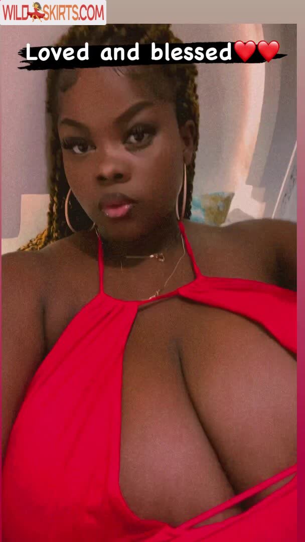 Chioma.lovv nude leaked photo #31