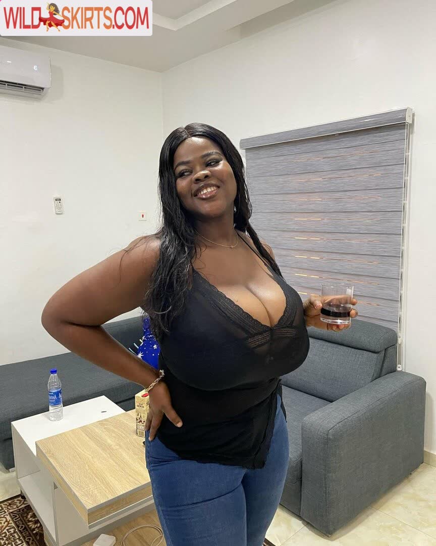 Chioma Lovv Chioma Lovv Nude Instagram Leaked Photo