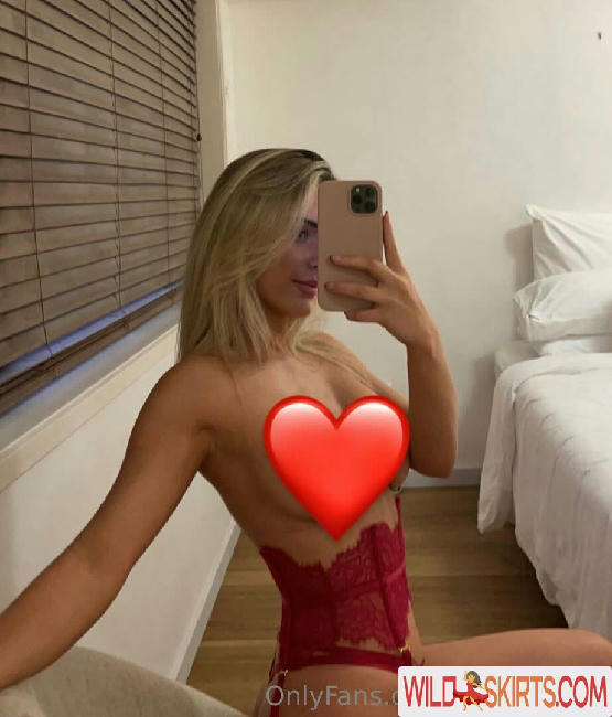 chloe.uncut / chloe.uncut / chloeveitchofficial nude OnlyFans, Instagram leaked photo #3