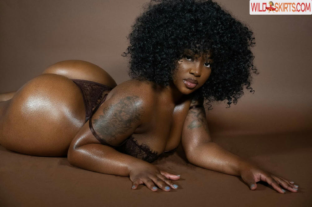 Chocolate Goddess / Cocopuffphatty / MissCocoPuffPhatty / __headoverheel / __headoverheels / chocolate_goddess / goddessphatty / kookooforcocopuffs nude OnlyFans, Instagram leaked photo #45