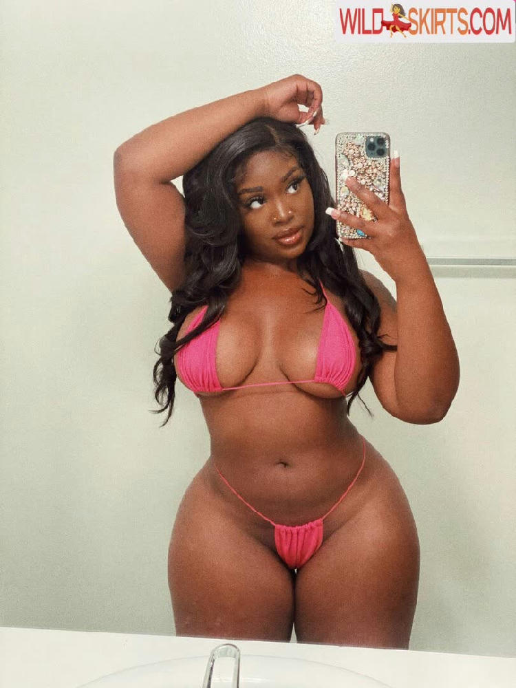 Chocolate Goddess / Cocopuffphatty / MissCocoPuffPhatty / __headoverheel / __headoverheels / chocolate_goddess / goddessphatty / kookooforcocopuffs nude OnlyFans, Instagram leaked photo #46