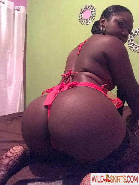 chocolate-kitti / chocolate-kitti / prettyhustlerrr nude OnlyFans, Instagram leaked photo #15