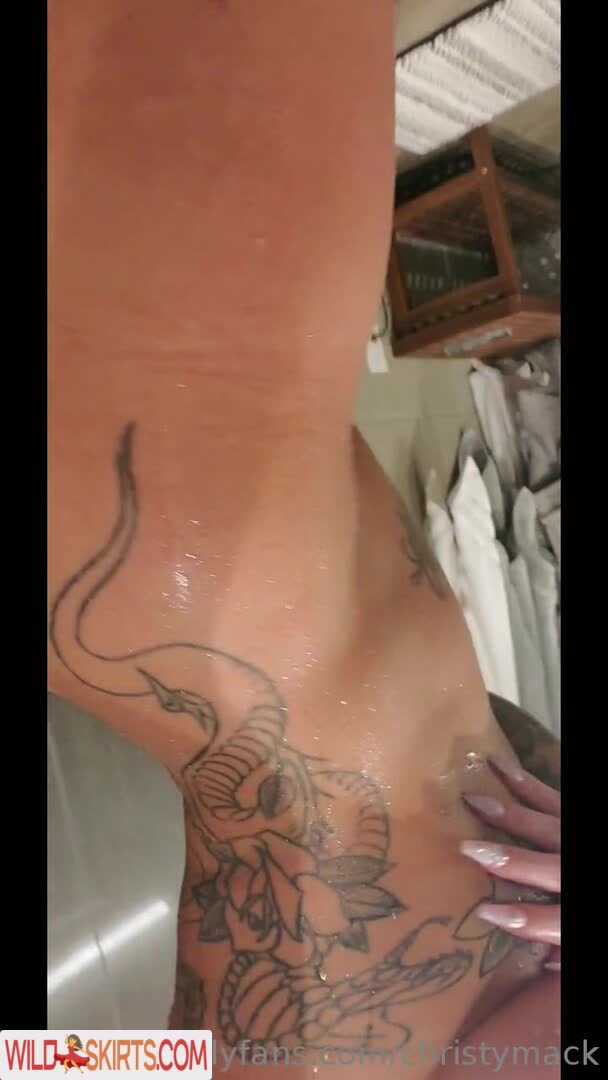 Christy Mack nude leaked photo #353