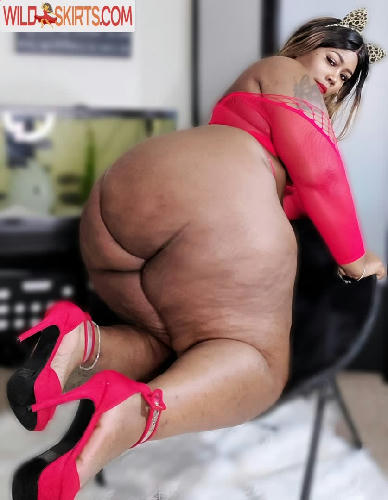 Chrisycurves nude leaked photo #3