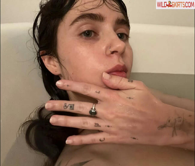 Claire cottrill / Clairo nude Instagram leaked photo #20