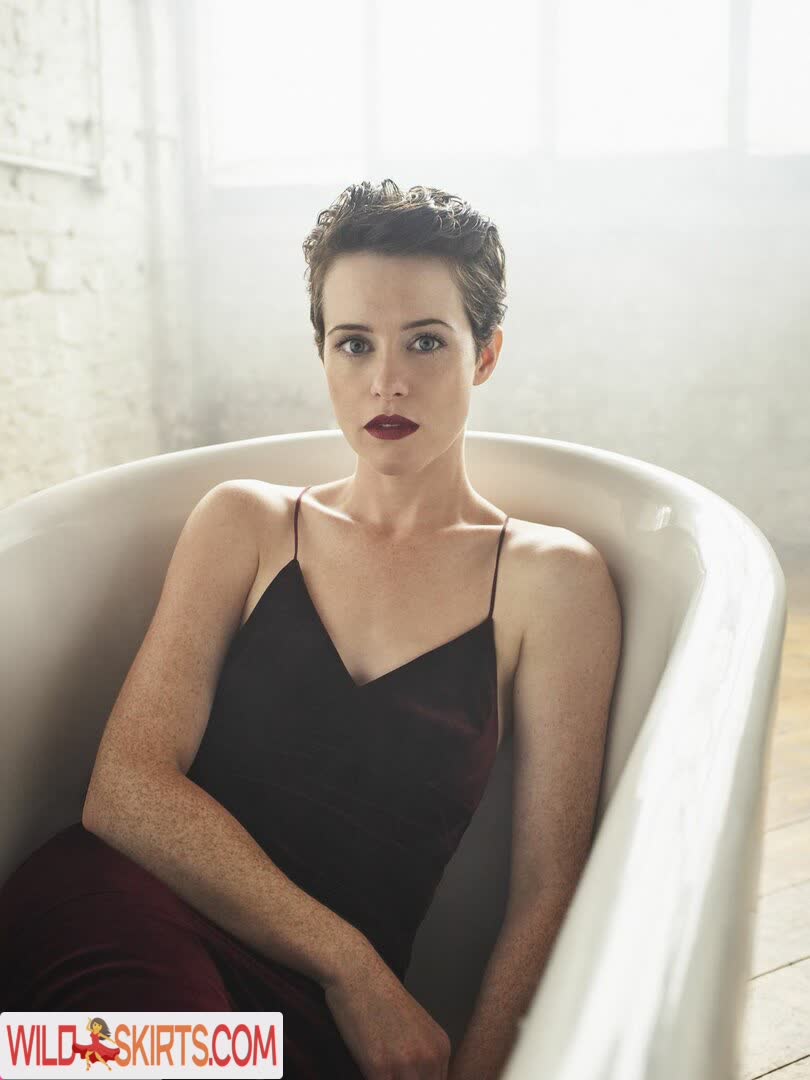 Claire Foy nude leaked photo #23