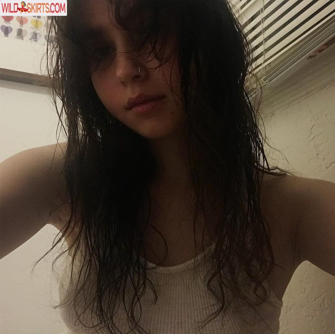 Clairo nude leaked photo #3