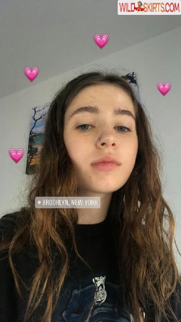 Clairo / Claire Cottrill / clairo nude Instagram leaked photo #11