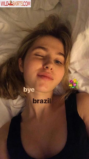 Clairo / Claire Cottrill / clairo nude Instagram leaked photo #26