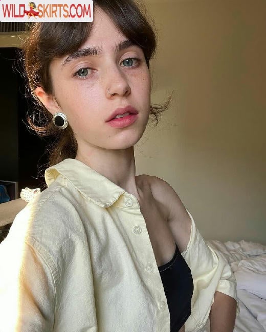 Clairo / Claire Cottrill / clairo nude Instagram leaked photo #18