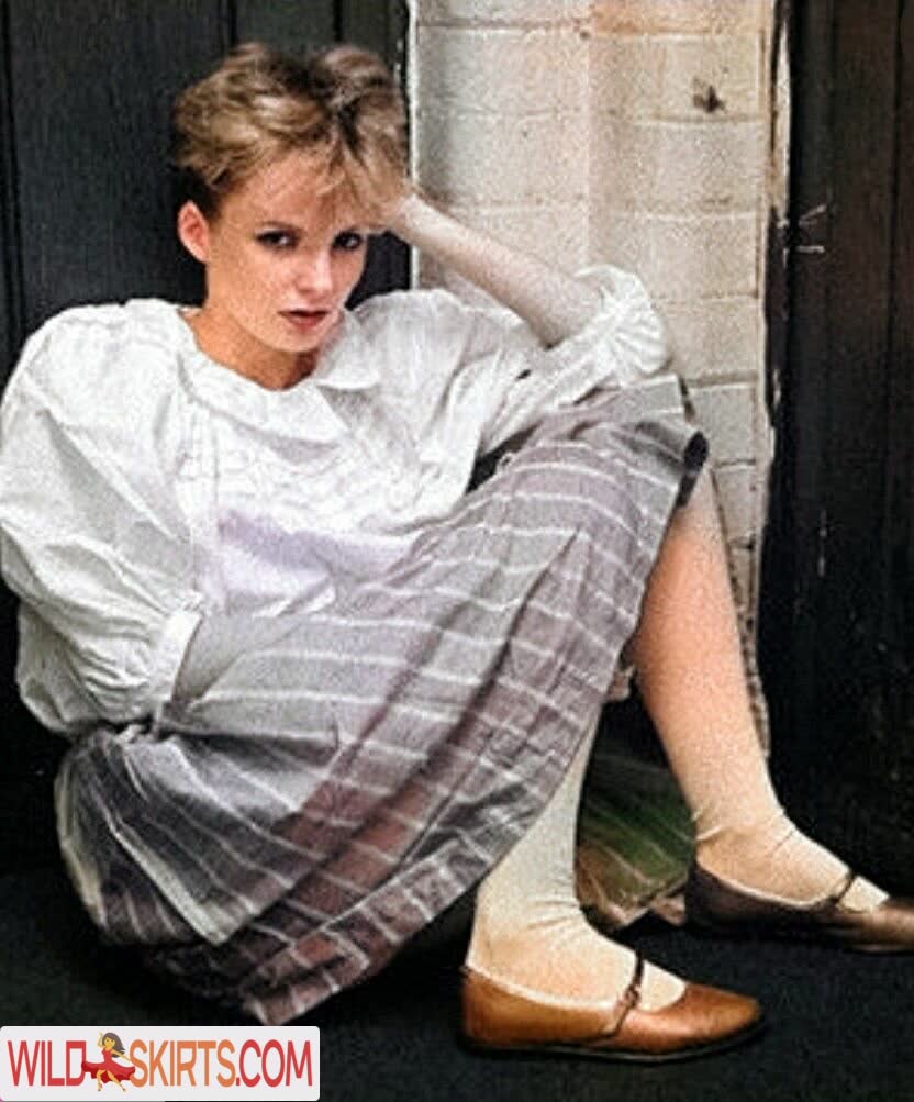 Clare Grogan / therealclaregrogan nude Instagram leaked photo #17